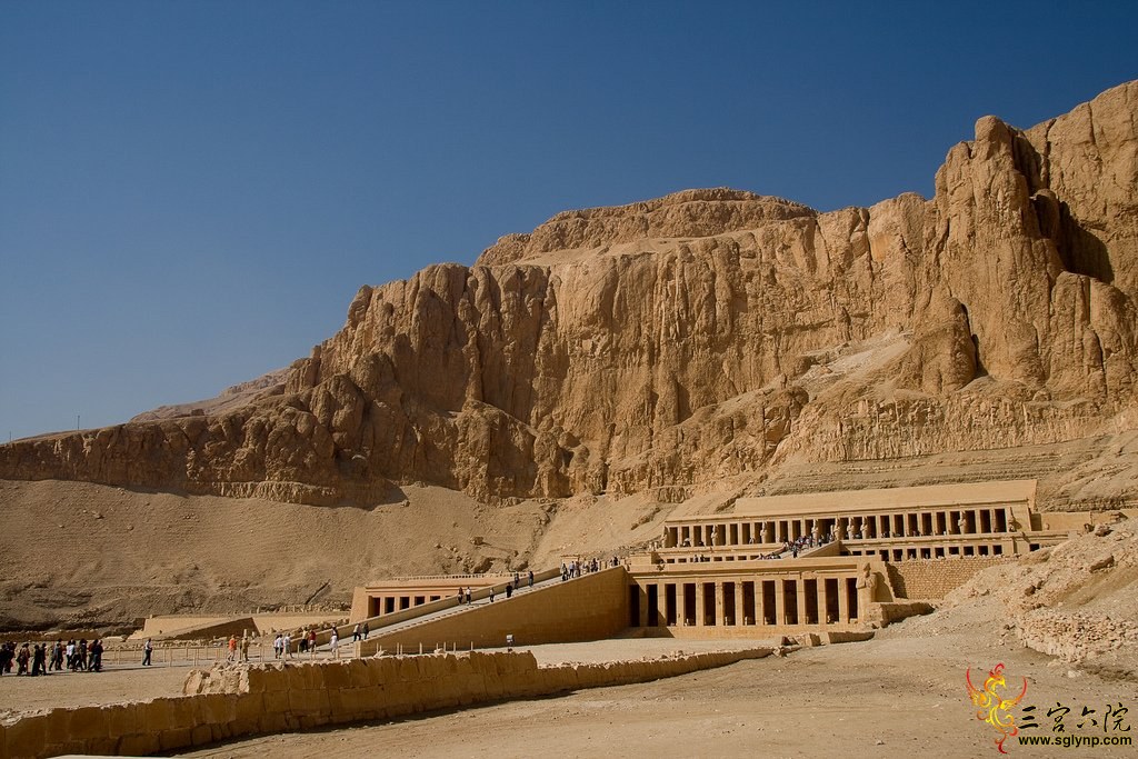 Hatshepsut-Temple.jpg
