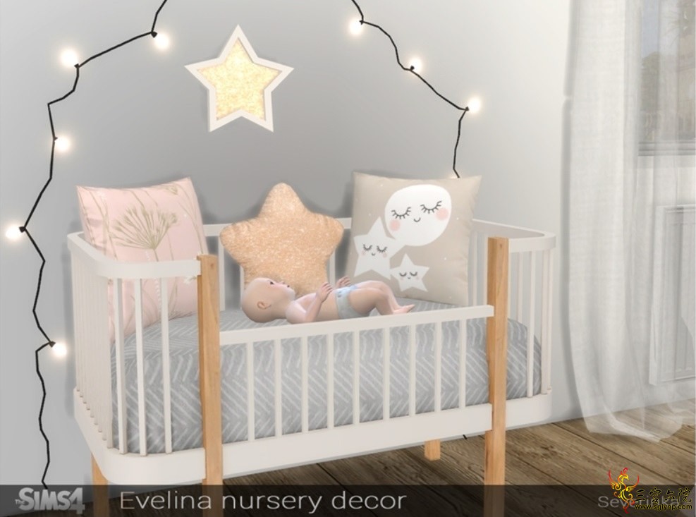 Evelina nursery decor 3.jpg