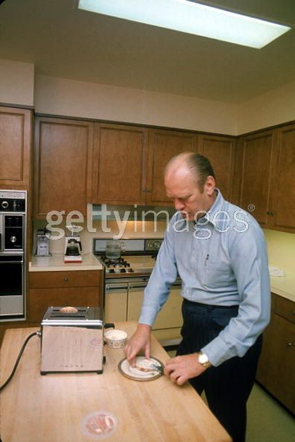 kitchen-1974-side.jpg