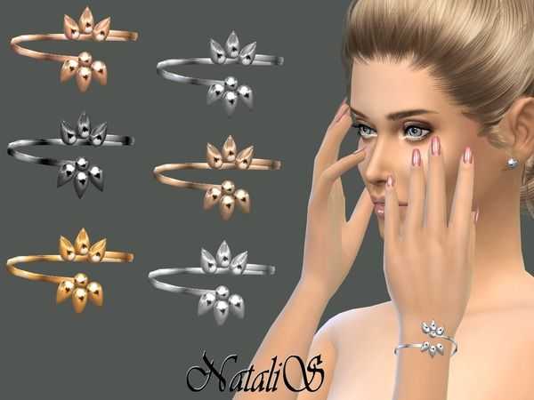 NataliS_Triple spikes open bracelet.jpg