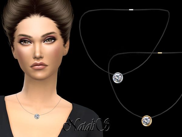 NataliS_Invisible thread with pendant.jpg