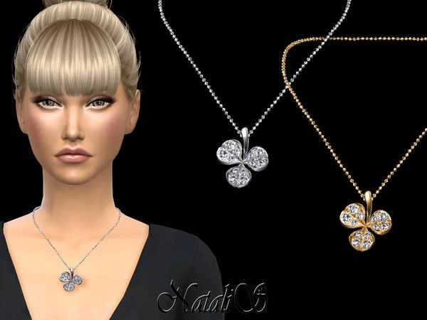 NataliS_Clover leaf pendant necklace.jpg
