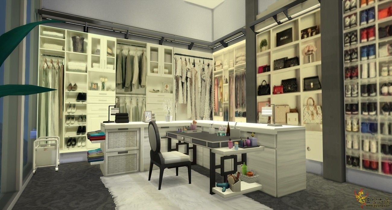 CLOSET (1).jpg